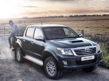 Фото Toyota Hilux Double Cab  №13